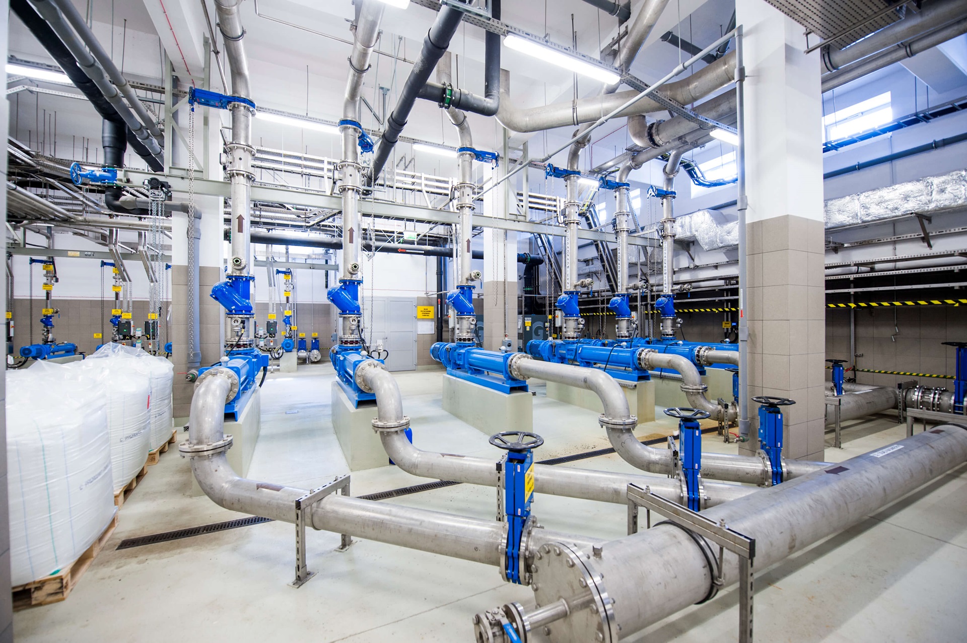 Ball Check valve and knife gate valves 