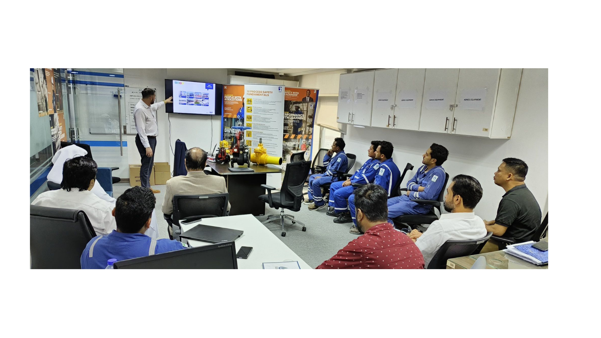Top banner of AVK Gulf Lunch & Learn Session at ADNOC